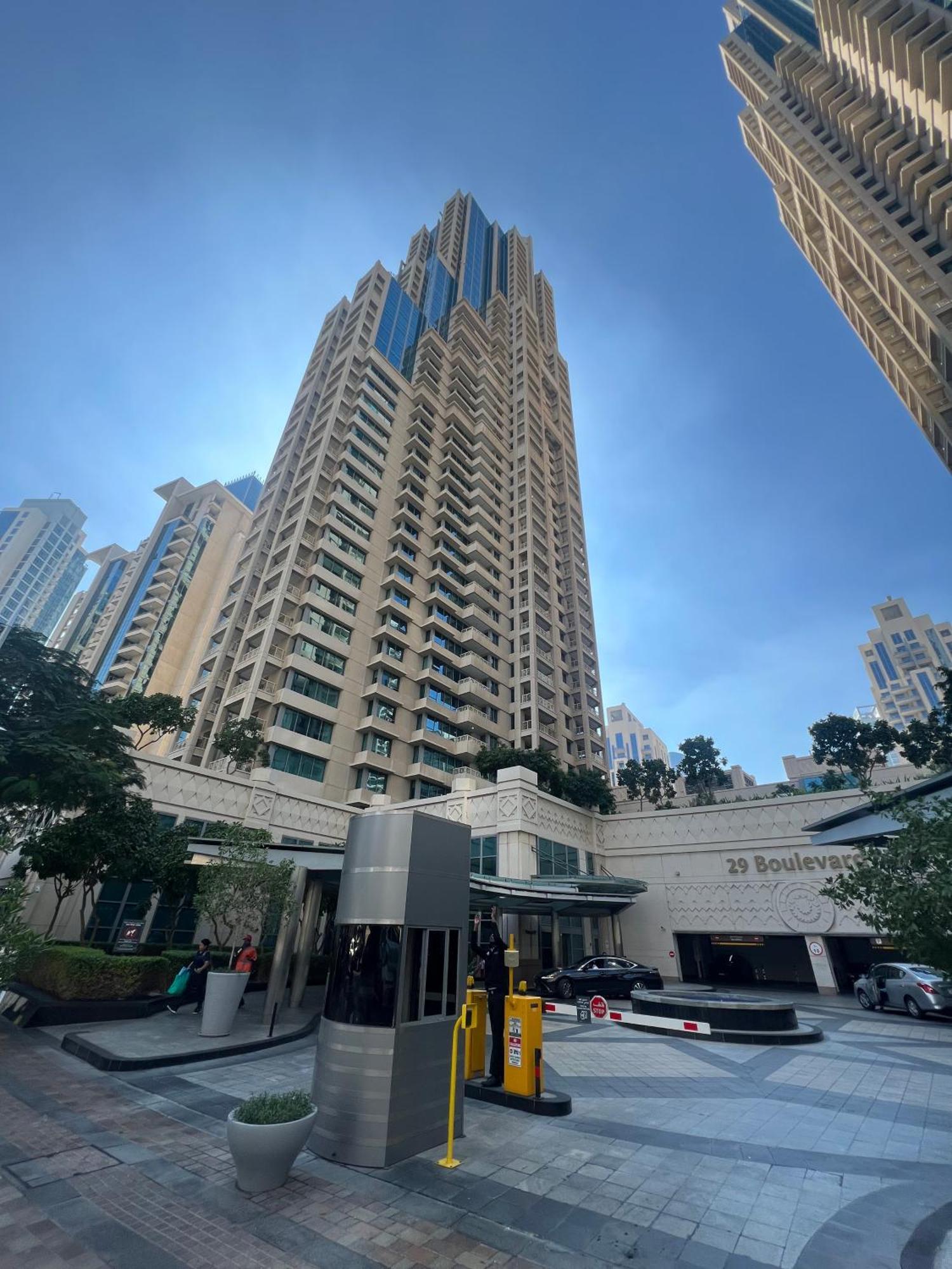 Prestige Living 2Br With Full Burj Khalifa And Fountain View By Auberge دبي المظهر الخارجي الصورة