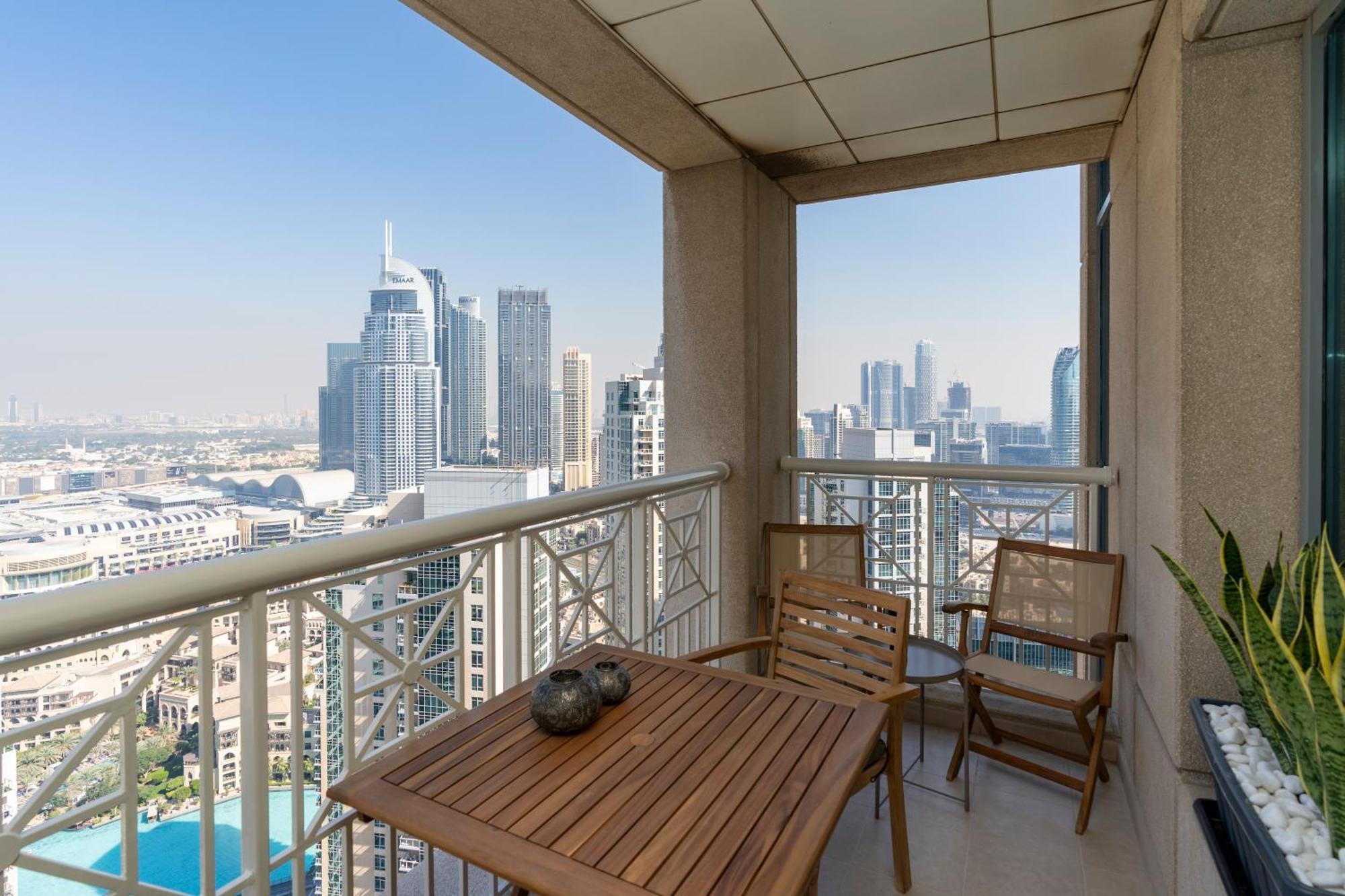 Prestige Living 2Br With Full Burj Khalifa And Fountain View By Auberge دبي المظهر الخارجي الصورة